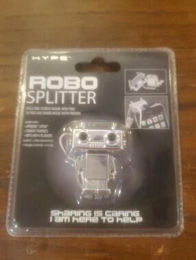 Hype ROBO Splitter, Dual 3.5mm Audio Jacks- Splitter Silver  NEW